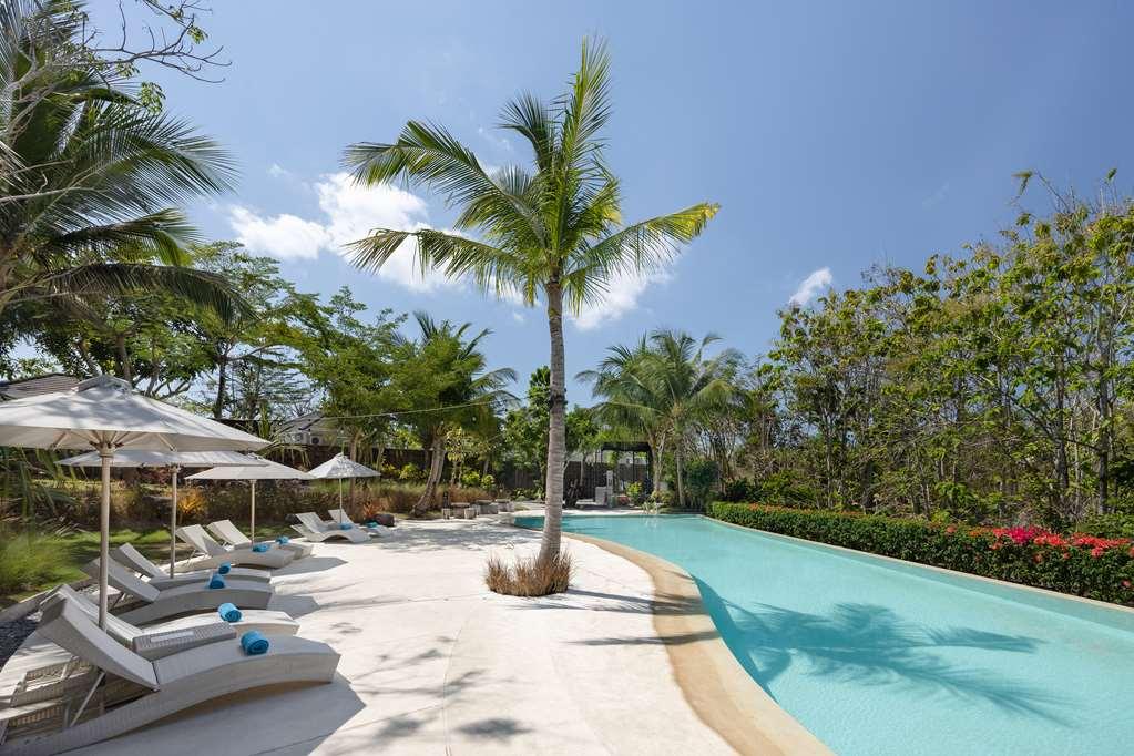 Cross Bali Breakers Hotel Jimbaran  Facilities photo